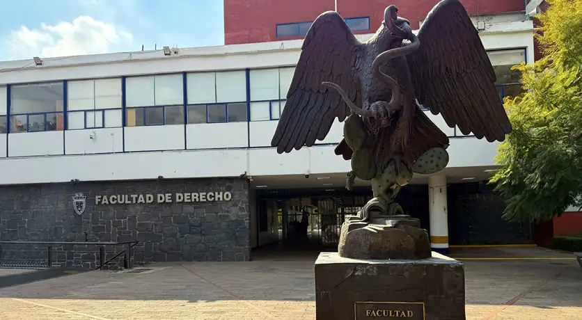 Facultad de Derecho, foto 1
